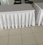 beyaz örtülü dikdörtgen masa (4)